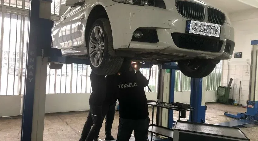 BMW aracın Yükseliş Özel Oto Servis’teki bakım işlemi